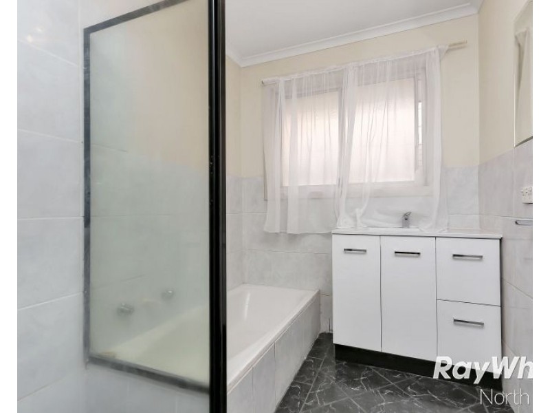 9 Monarch Avenue, Parafield Gardens SA 5107