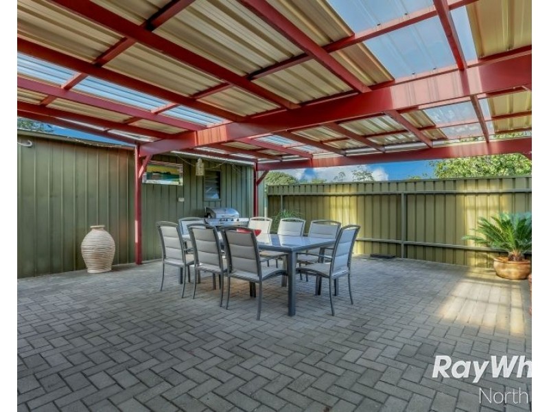 9 Flockhart Avenue, Valley View SA 5093