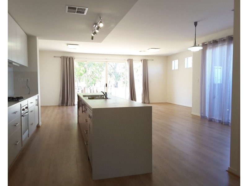 16A The Parkway, Klemzig SA 5087