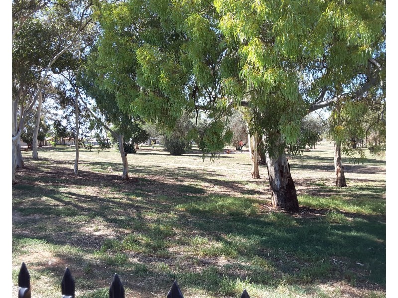 16A The Parkway, Klemzig SA 5087