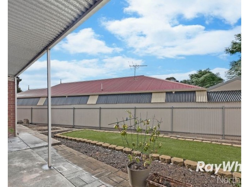 17 Longleat Road, Elizabeth Vale SA 5112
