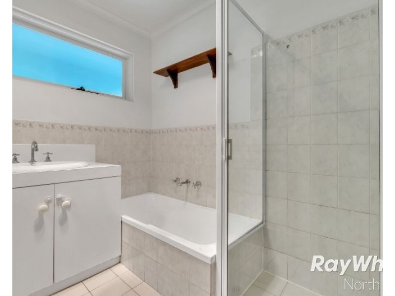 4 Wakefield Crescent, Redwood Park SA 5097