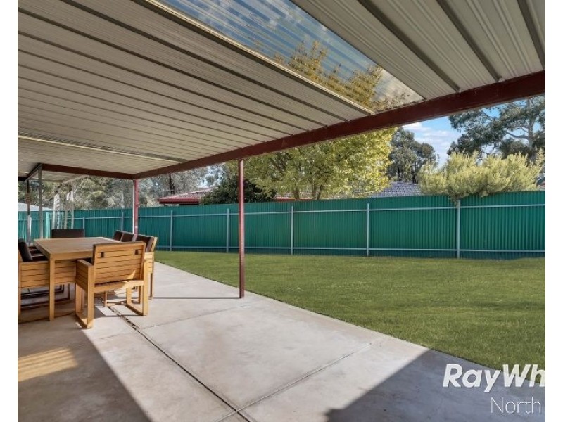 4 Wakefield Crescent, Redwood Park SA 5097