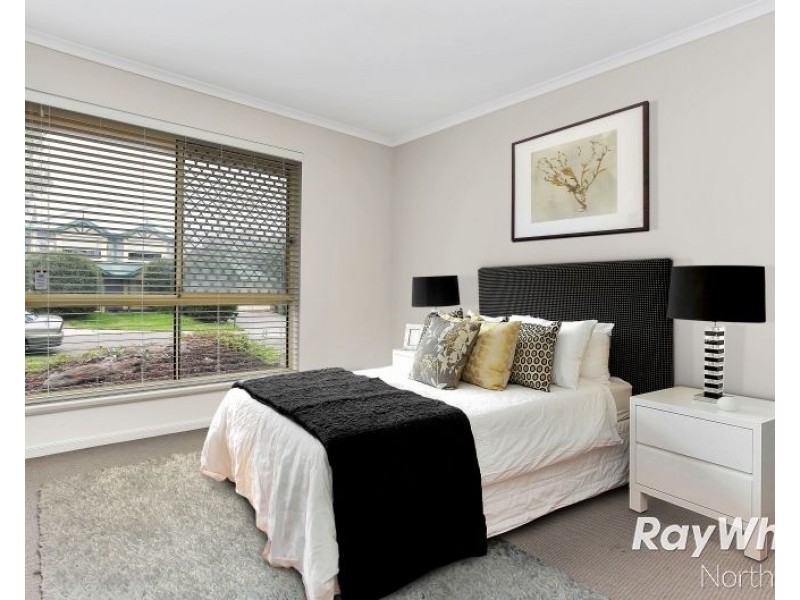 6 Debenham Court, Greenwith SA 5125