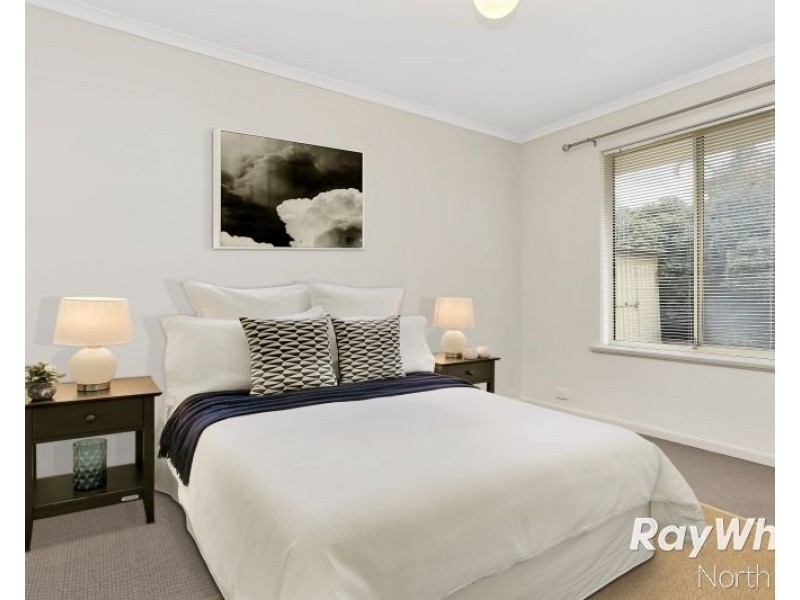 6 Debenham Court, Greenwith SA 5125