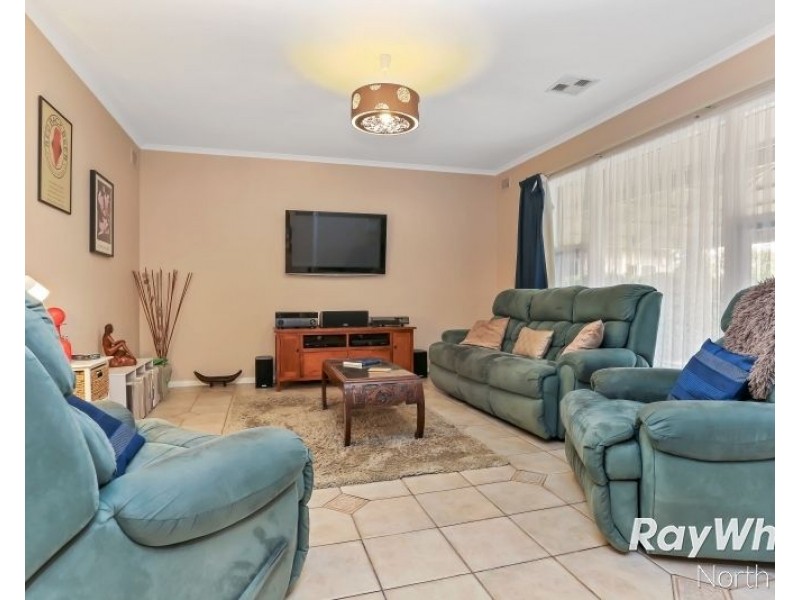 22 Avis Court, Valley View SA 5093