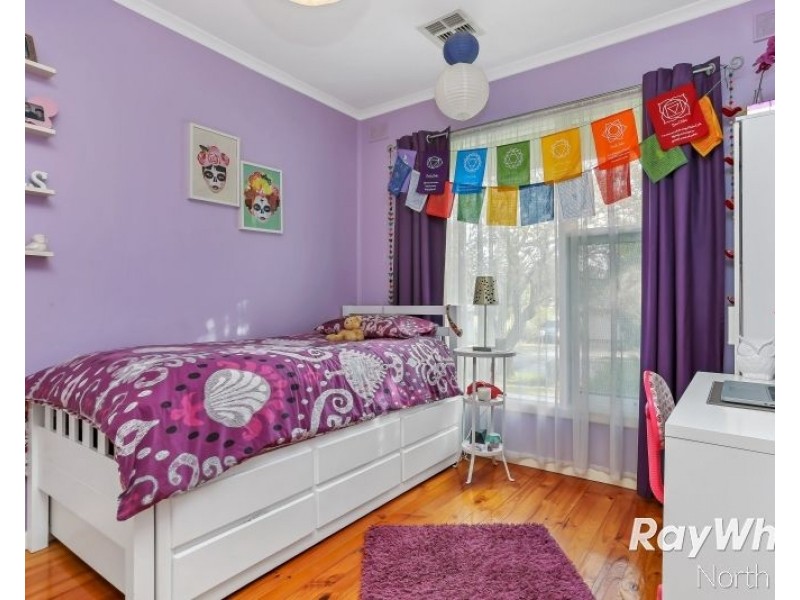 22 Avis Court, Valley View SA 5093