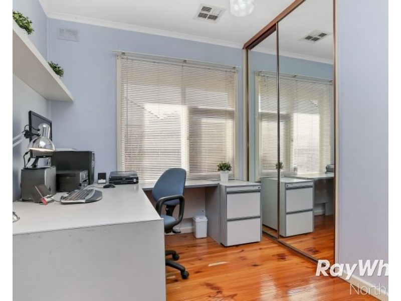 22 Avis Court, Valley View SA 5093