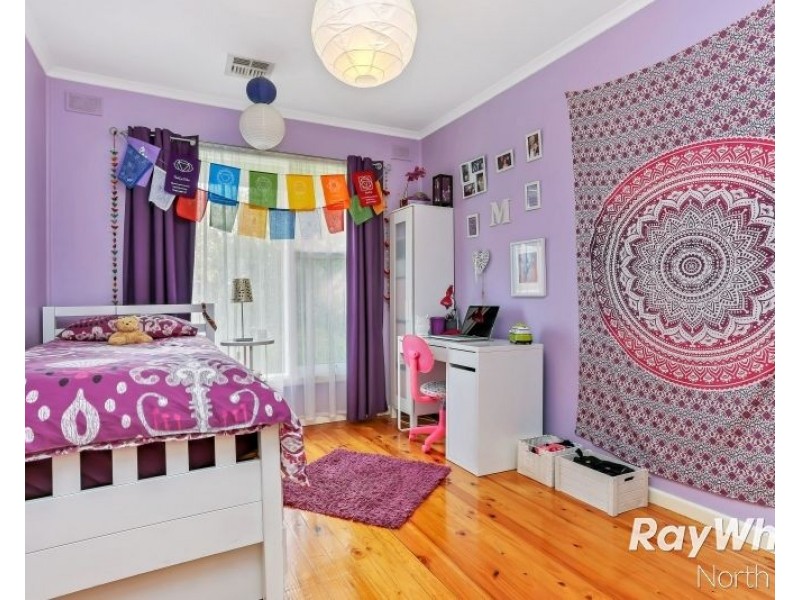 22 Avis Court, Valley View SA 5093