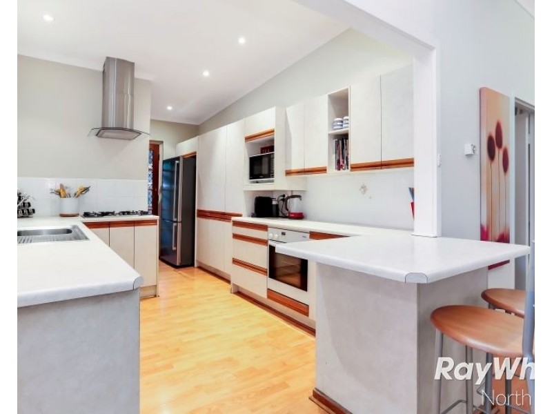 25 Lancaster Avenue, Valley View SA 5093