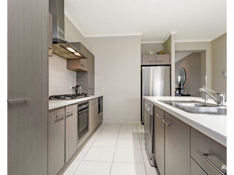 35 Hindmarsh Circuit, Mawson Lakes SA 5095