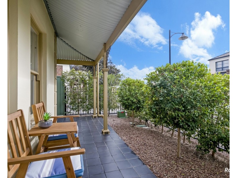 35 Hindmarsh Circuit, Mawson Lakes SA 5095