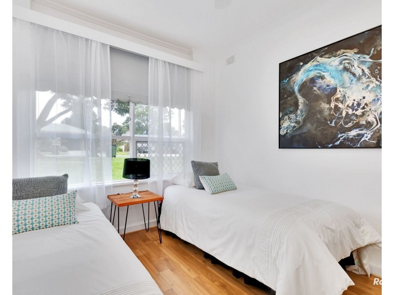 10 Greensview Road, Banksia Park SA 5091