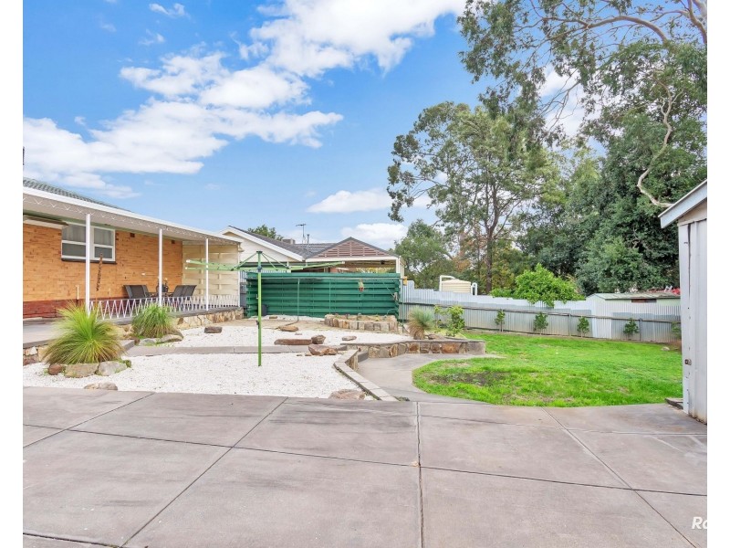10 Greensview Road, Banksia Park SA 5091
