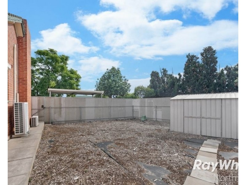 17 Longleat Road, Elizabeth Vale SA 5112