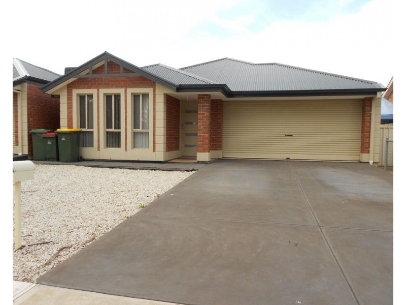 24 Woodfalls Road, Elizabeth Vale SA 5112