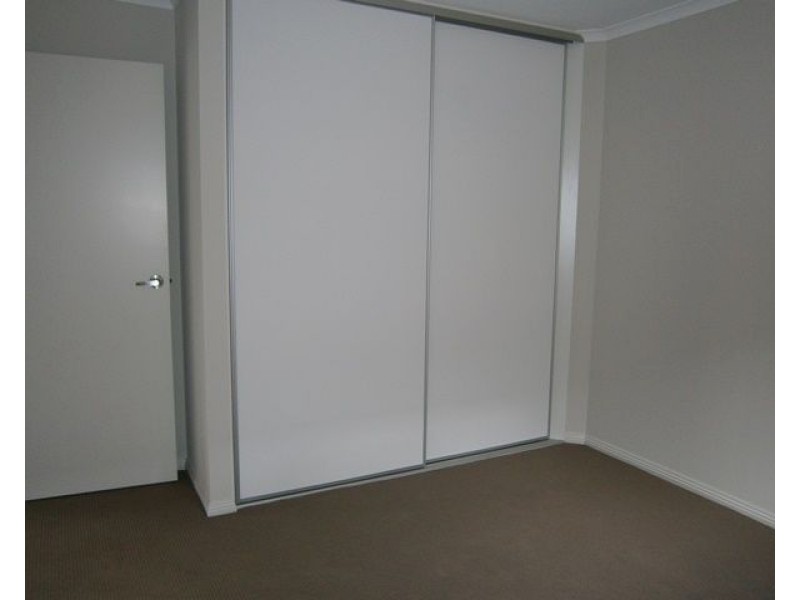 24 Woodfalls Road, Elizabeth Vale SA 5112