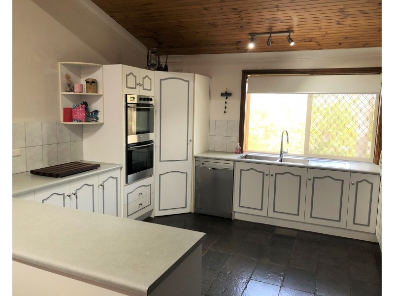 10 Anne Marie Court, Golden Grove SA 5125