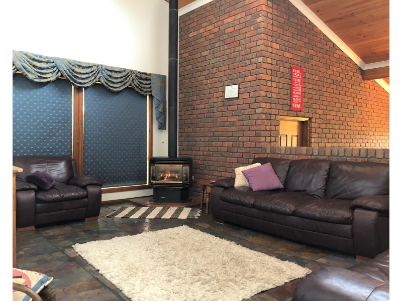 10 Anne Marie Court, Golden Grove SA 5125