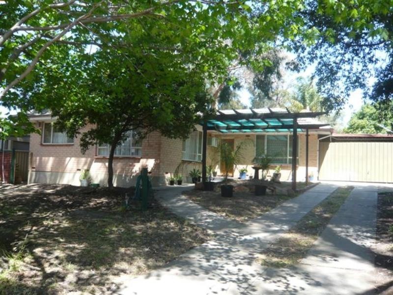 15 Lema Avenue, Fairview Park SA 5126