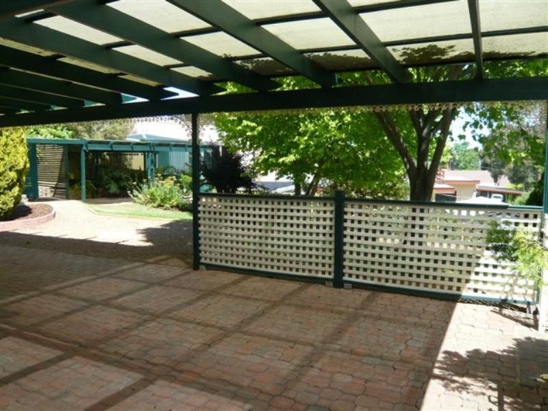 25 Wattle Crescent, Tea Tree Gully SA 5091