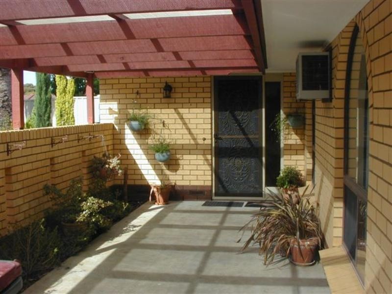 16 Gruen Court, St Agnes SA 5097