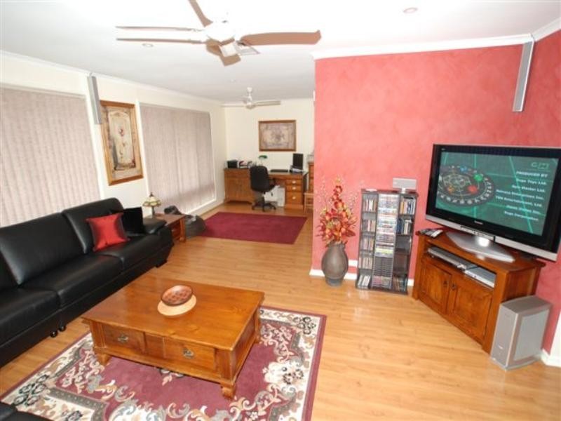 10 Davenport Street, Banksia Park SA 5091