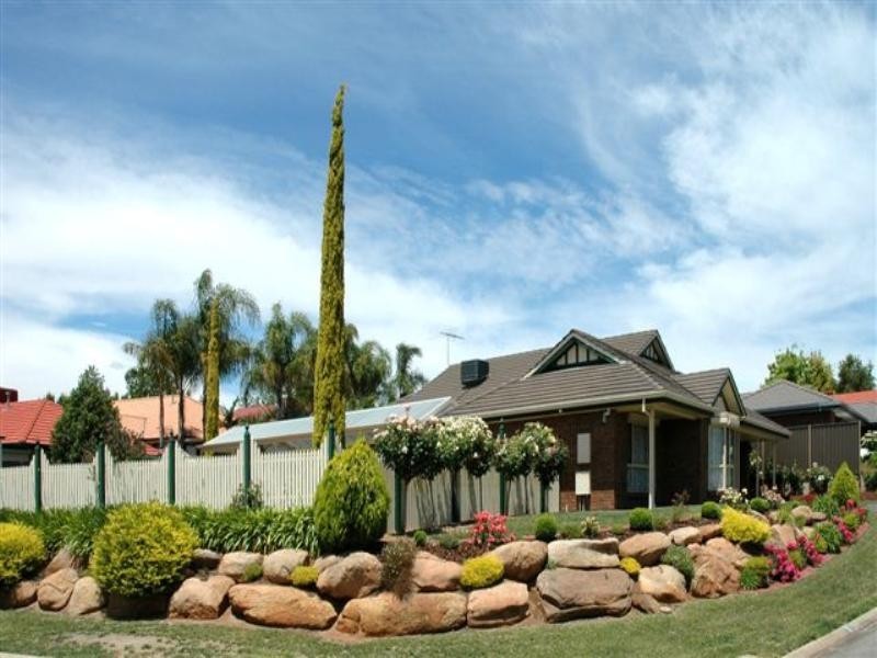 2 Pfitzner Place, Greenwith SA 5125