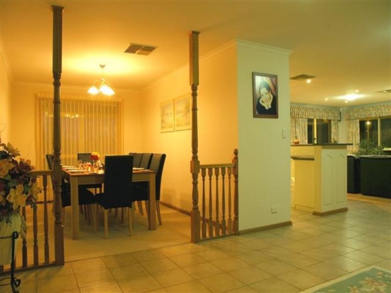 2 Pfitzner Place, Greenwith SA 5125