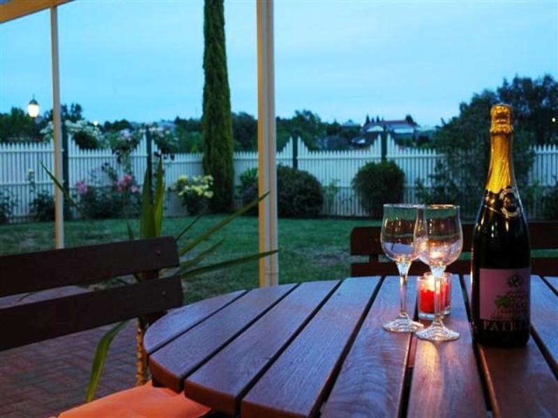 2 Pfitzner Place, Greenwith SA 5125