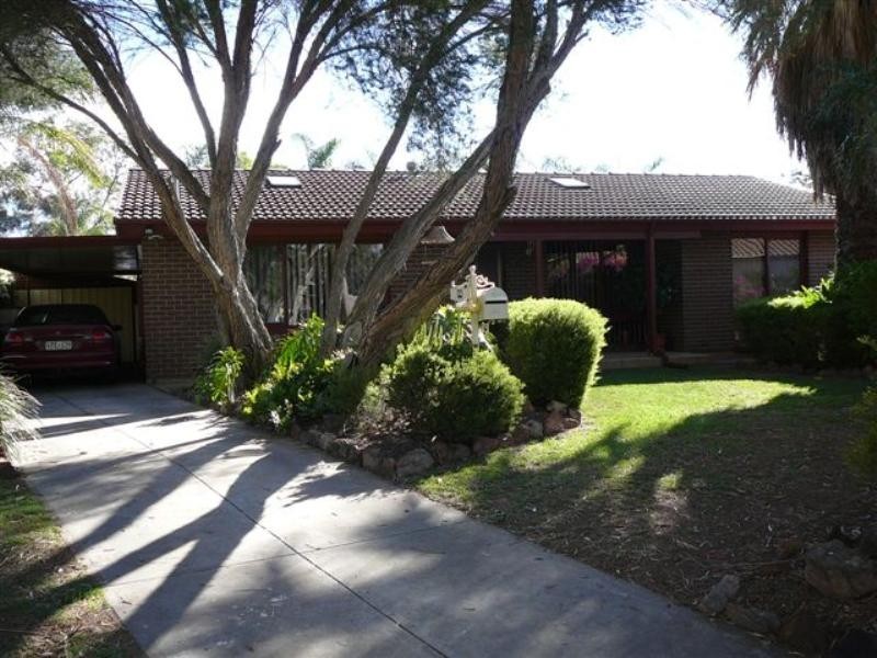 8 Vokes Place, Paralowie SA 5108