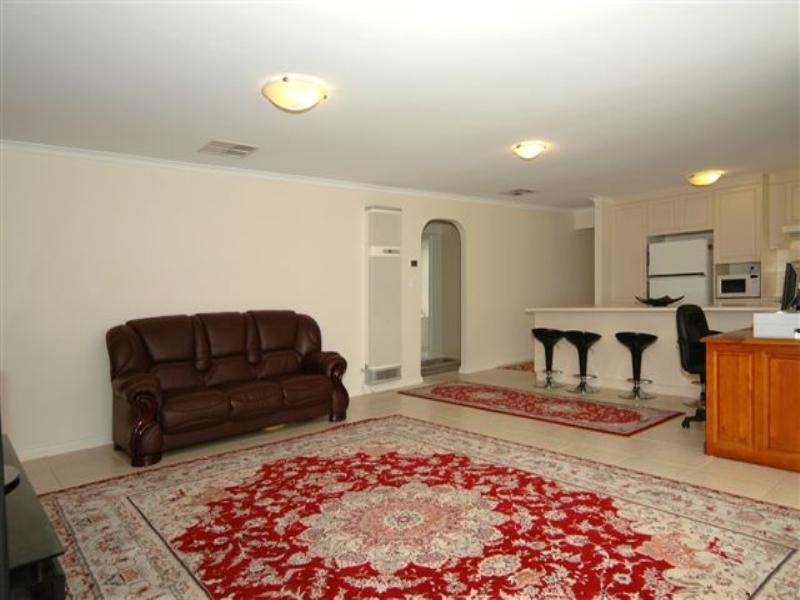 34 Rowe Circuit, Walkley Heights SA 5098