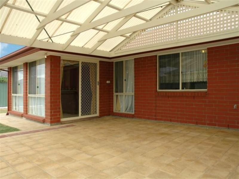 34 Rowe Circuit, Walkley Heights SA 5098