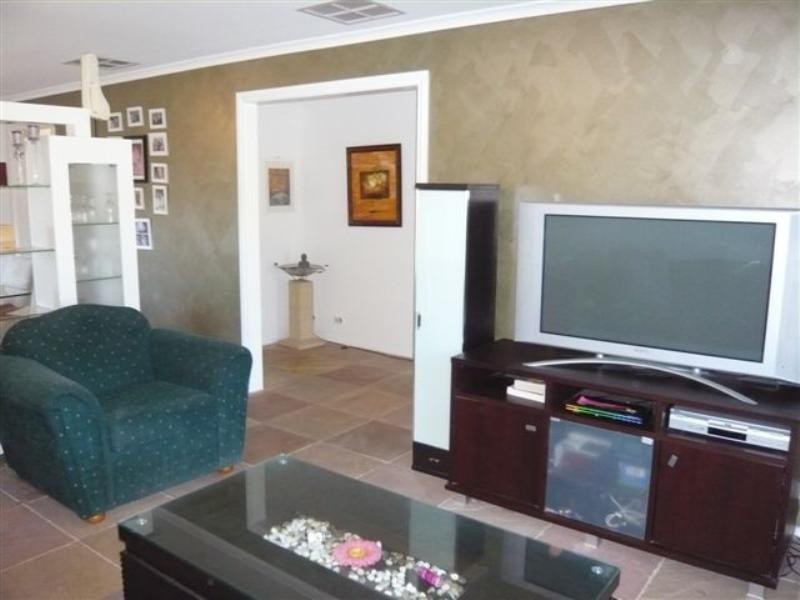 1 Railway Court, Walkley Heights SA 5098