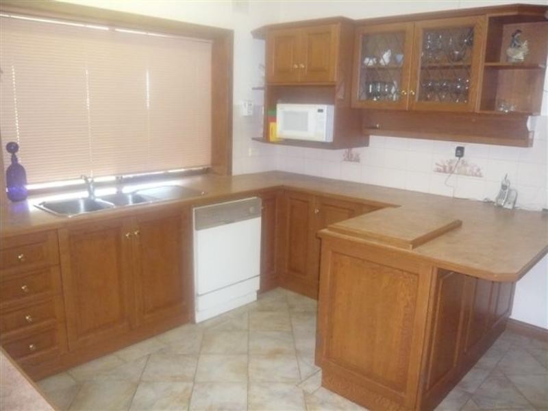 26 Grevillea Drive, Banksia Park SA 5091