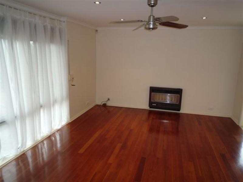 14 Glenarbon Court, Para Hills SA 5096