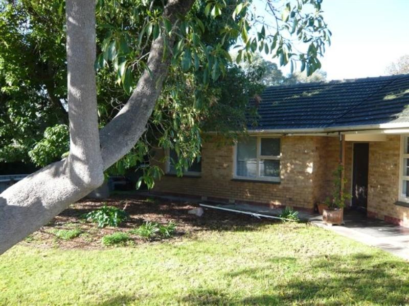 15 Carnarvon Avenue, Redwood Park SA 5097