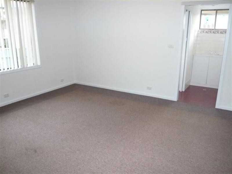 15 Carnarvon Avenue, Redwood Park SA 5097