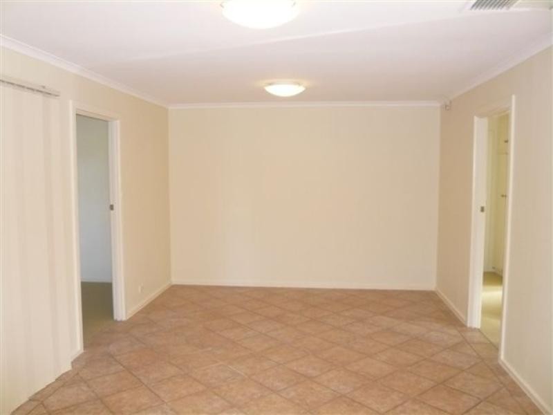 42 Minerva Crescent, Modbury Heights SA 5092