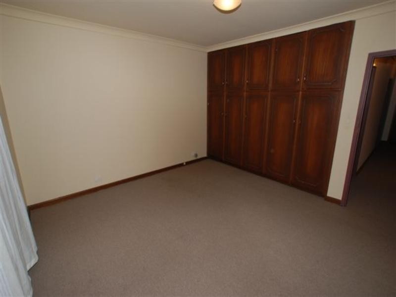 12 Chifley Street, Hope Valley SA 5090