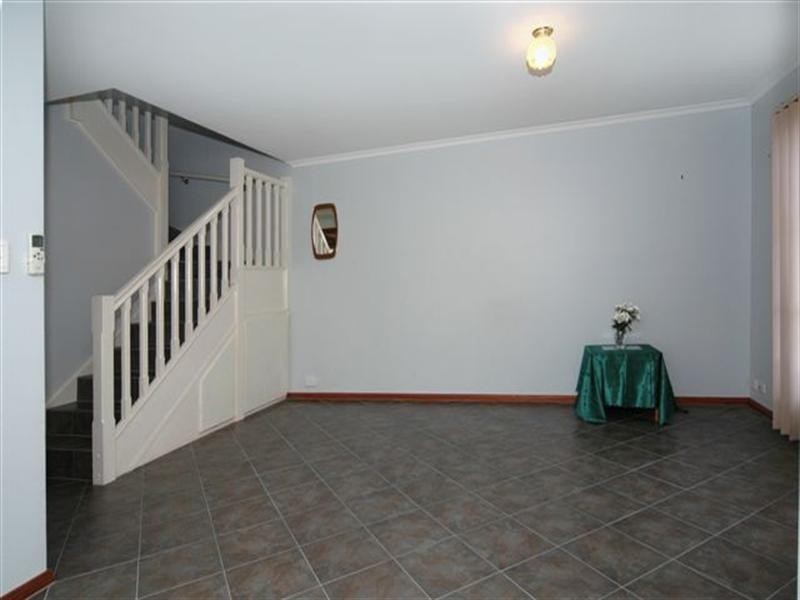 8/36 Debenham Court, Greenwith SA 5125