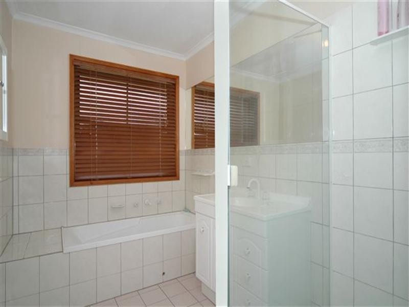 8/36 Debenham Court, Greenwith SA 5125