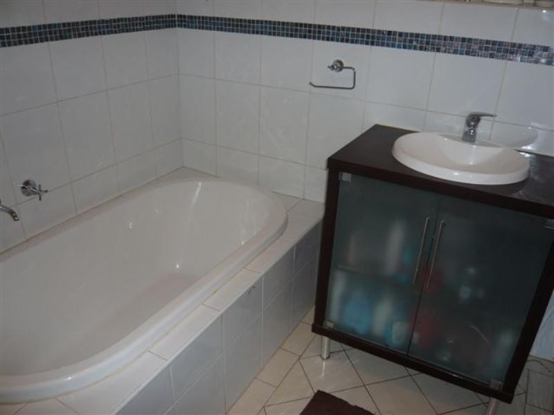 89 Hamilton Road, Fairview Park SA 5126