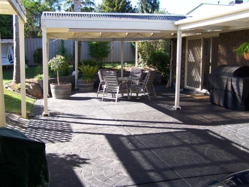 11 Pinewood Court, Golden Grove SA 5125