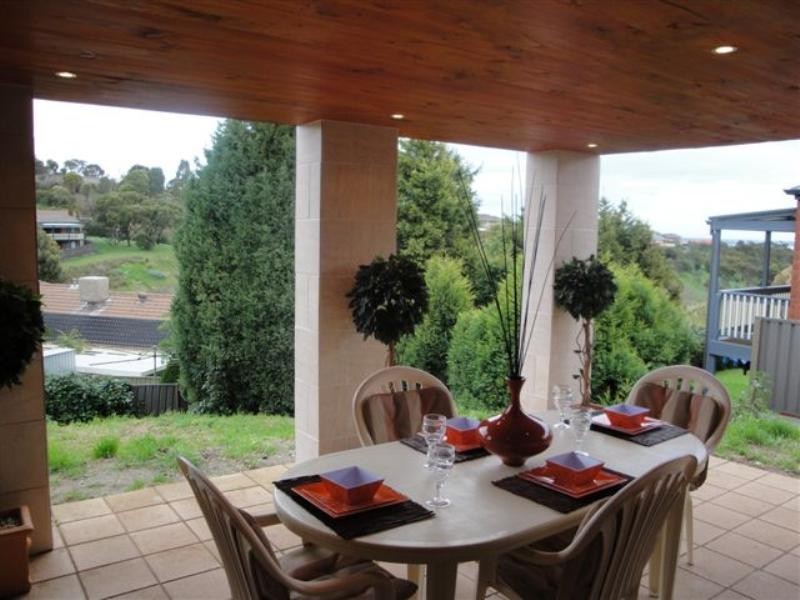 11 Grasslands Court, Wynn Vale SA 5127