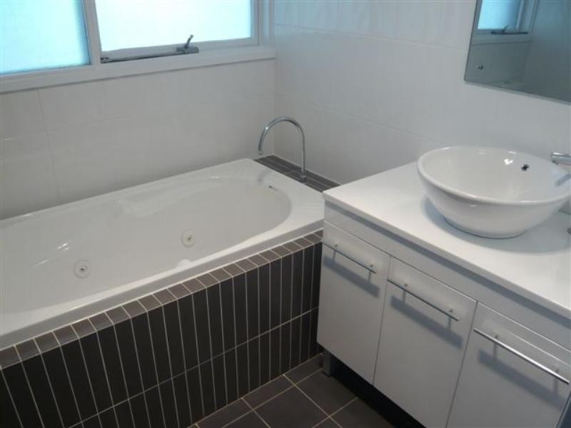 5 Bass Court, Fairview Park SA 5126