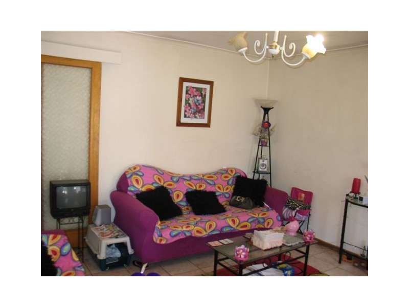 1 and 2, 4 Charlotte Drive, Paralowie SA 5108