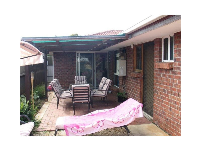 1 and 2, 4 Charlotte Drive, Paralowie SA 5108