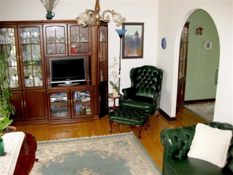 1 Helen Terrace, Valley View SA 5093