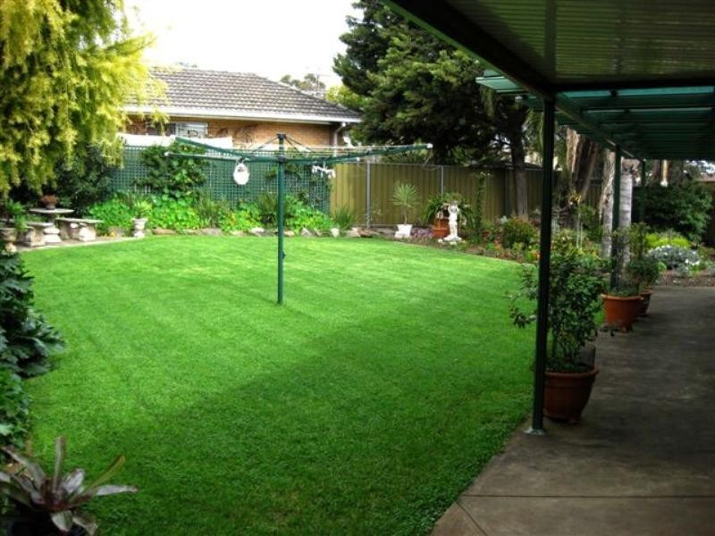 1 Helen Terrace, Valley View SA 5093